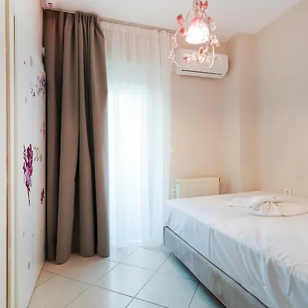 Olia With Private Pool