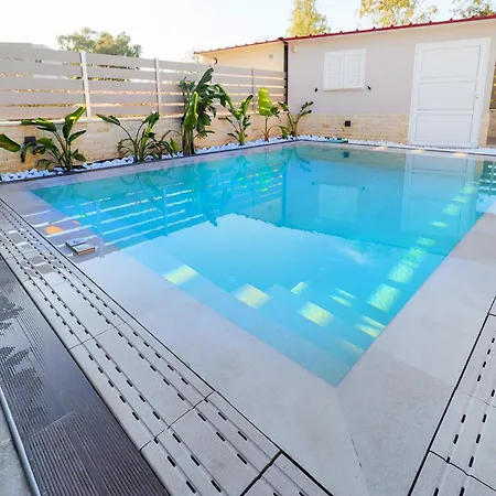 Villa Olia With Private Pool *