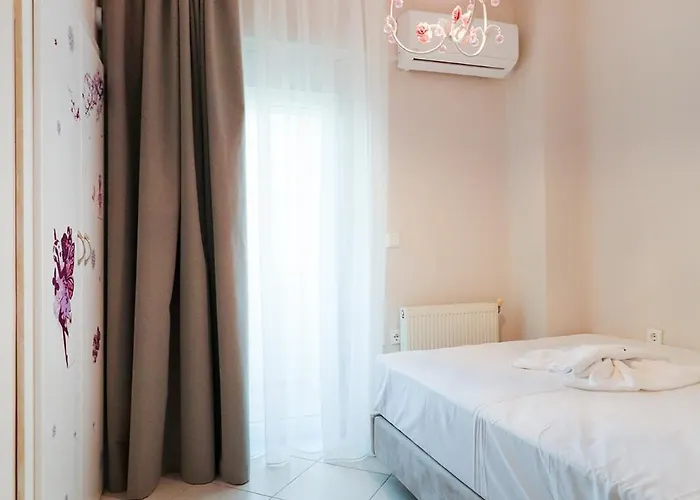 Olia With Private Pool