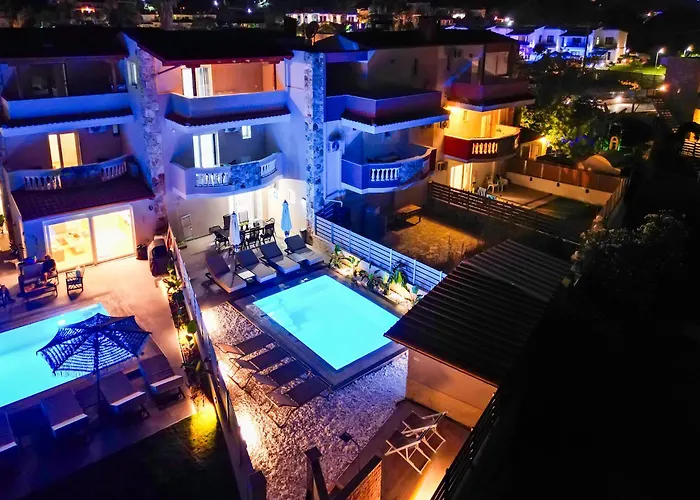 Olia With Private Pool Vila *
