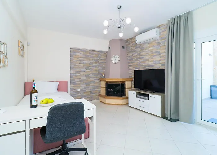 Olia With Private Pool Vila