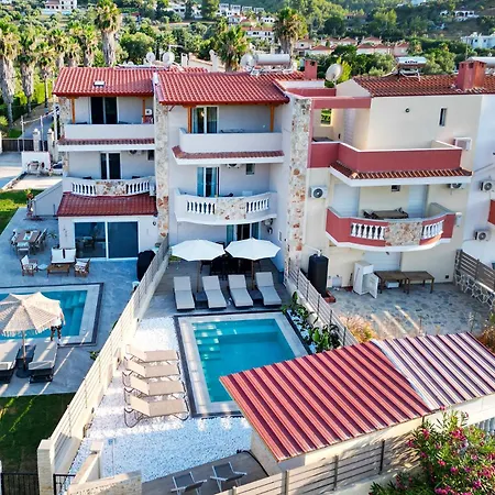 Olia With Private Pool 빌라 페프코초리