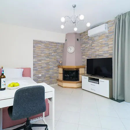 Olia With Private Pool 빌라