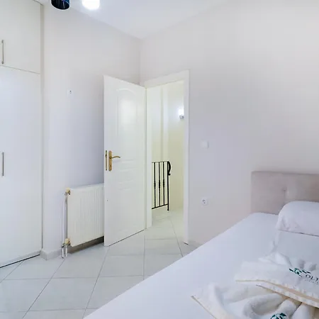 Olia With Private Pool